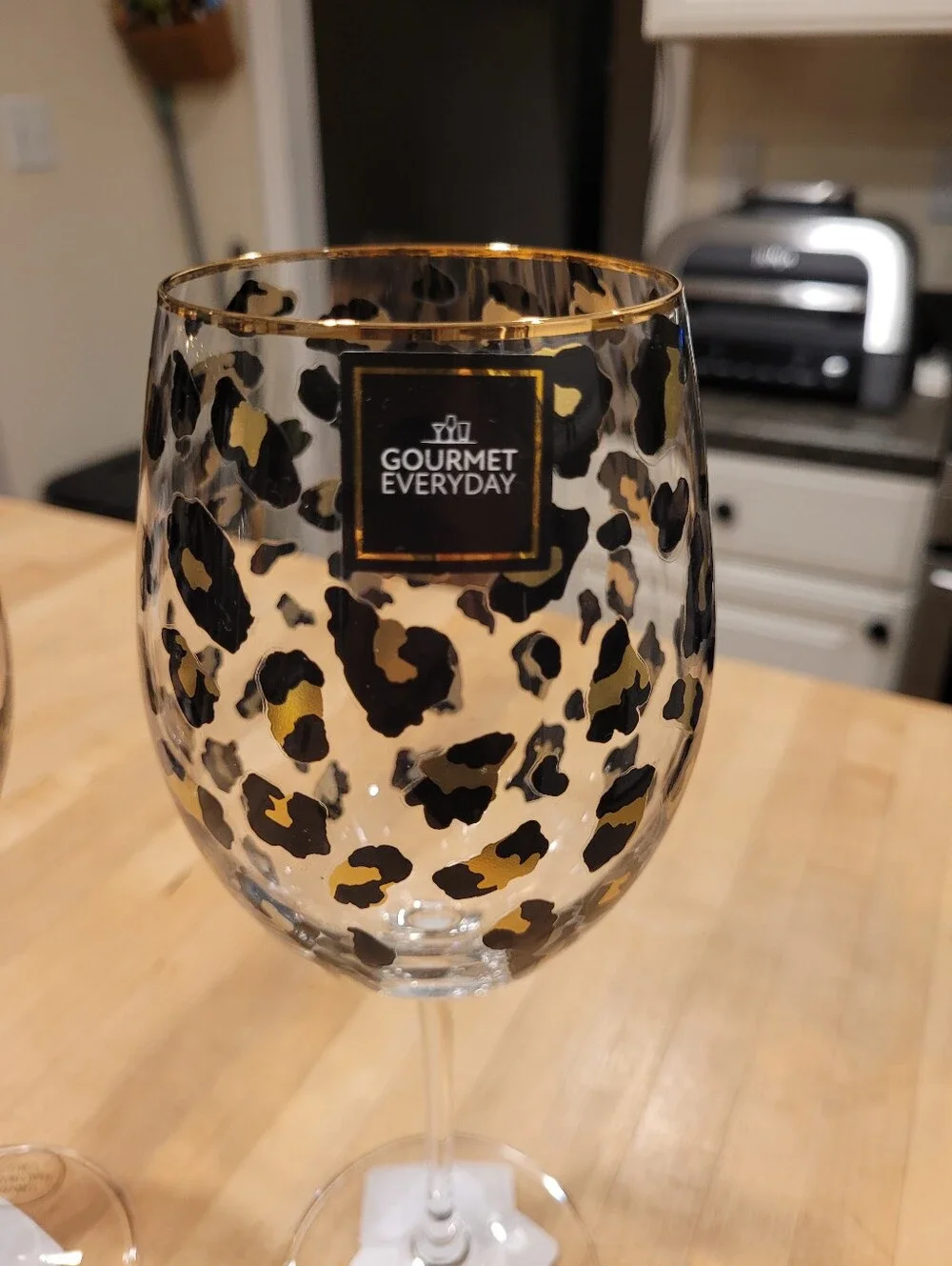 NEW Gourmet Everyday Leopard Print Wine Glass Set – Gold & Black Pattern